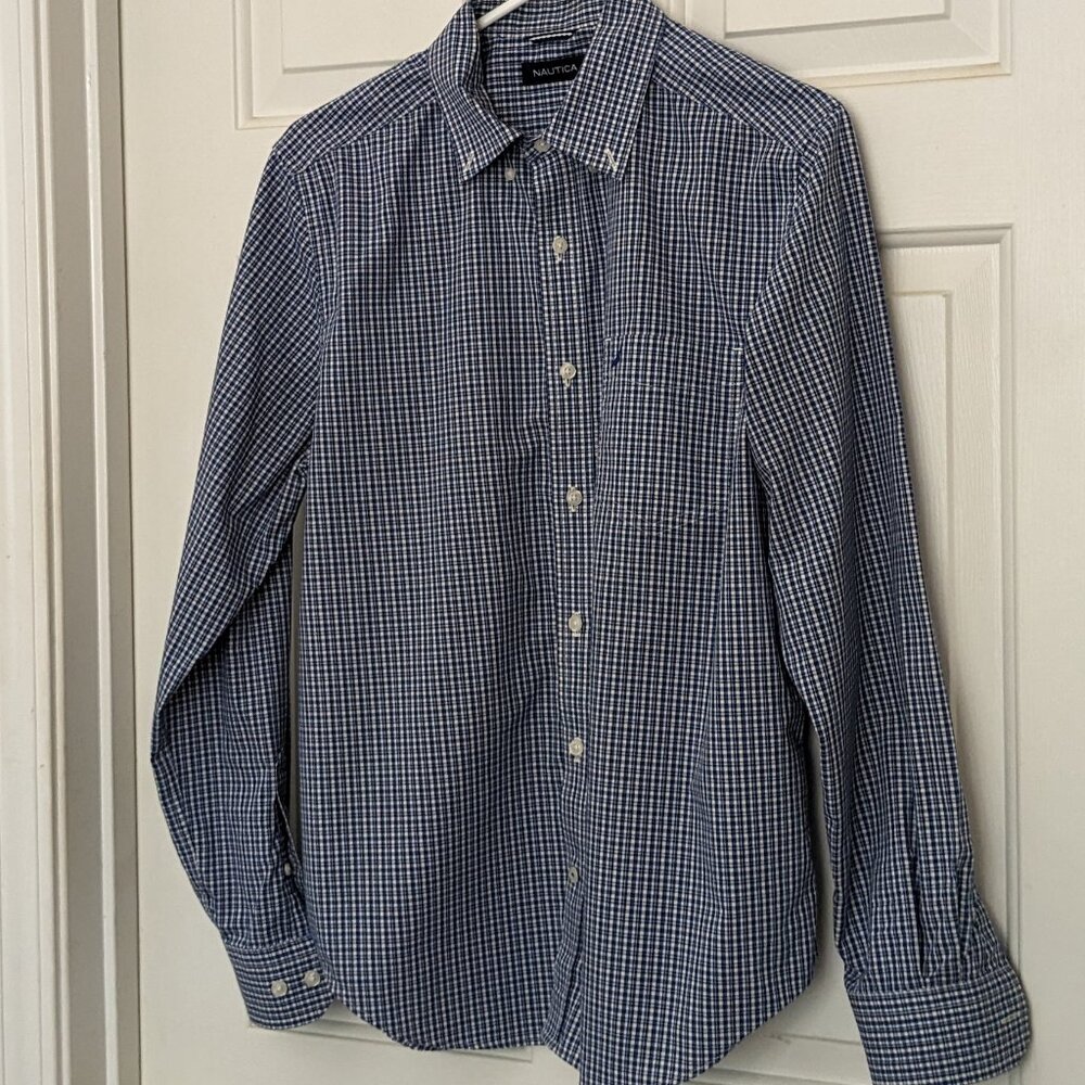 3 Shirts Men's Nautica Shirts Size M Multi-Color - Picture 6 of 7